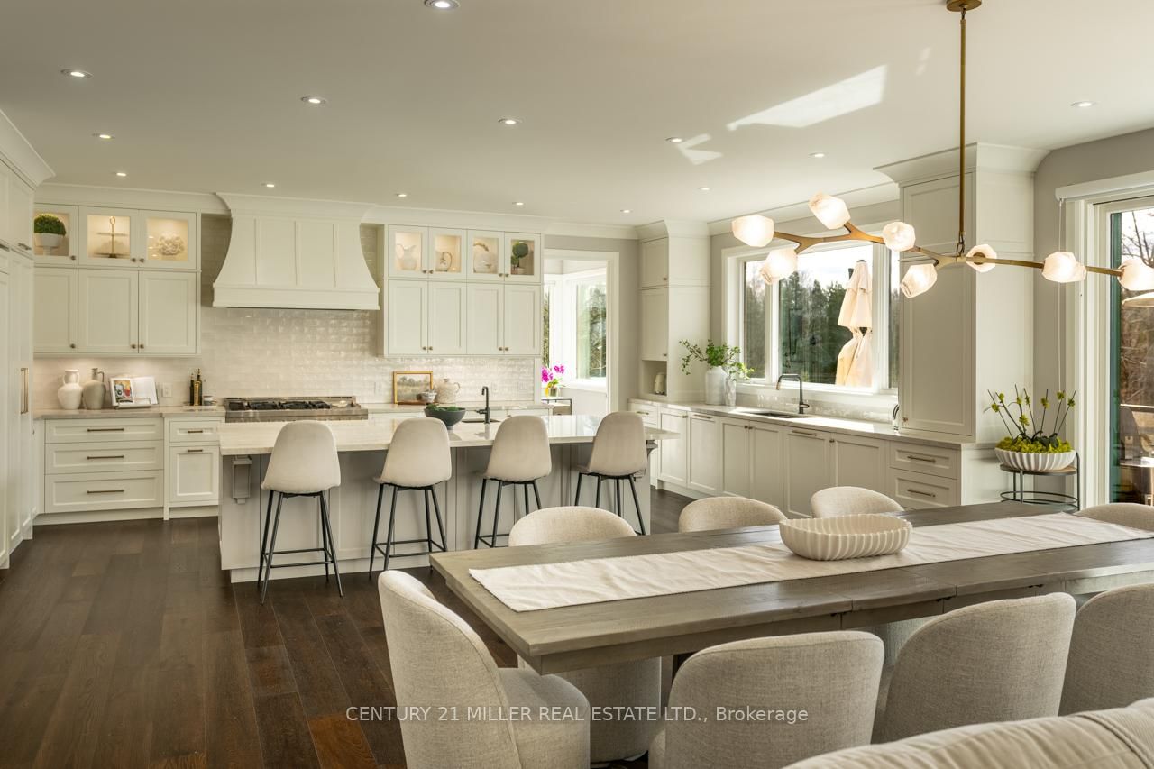 Detached House for sale at 8656 Esquesing Line, Milton, Ontario, L9T 9E2 - Milton North - MLS: W12902734