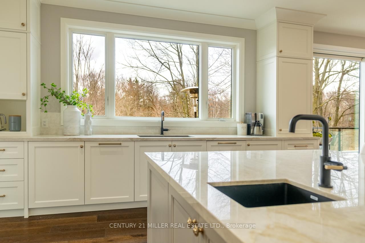 Detached House for sale at 8656 Esquesing Line, Milton, Ontario, L9T 9E2 - Milton North - MLS: W12902734