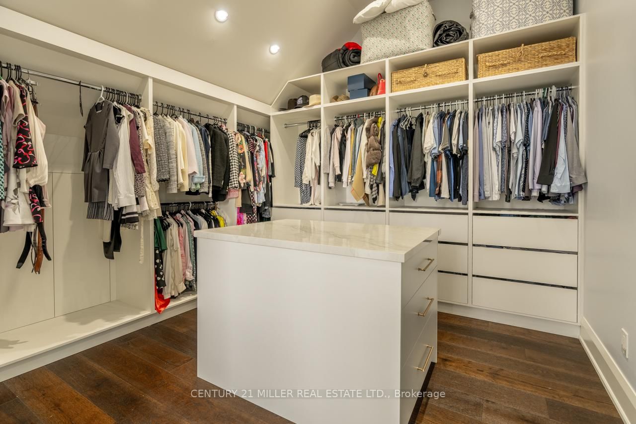 Detached House for sale at 8656 Esquesing Line, Milton, Ontario, L9T 9E2 - Milton North - MLS: W12902734