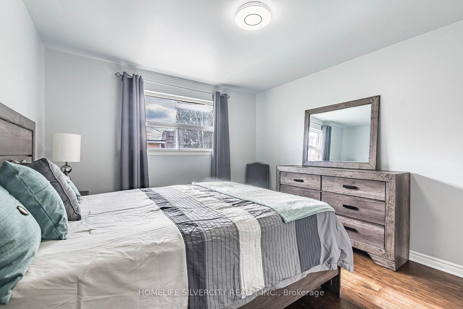 Semi-Detached House for sale at 19 Garfield Crescent, Brampton, Ontario, L6V 1V7 - Brampton North - MLS: W12902760