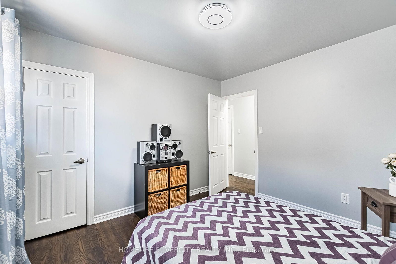 Semi-Detached House for sale at 19 Garfield Crescent, Brampton, Ontario, L6V 1V7 - Brampton North - MLS: W12902760