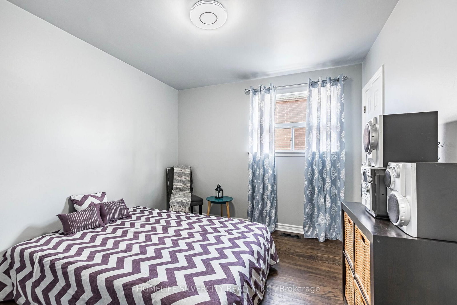 Semi-Detached House for sale at 19 Garfield Crescent, Brampton, Ontario, L6V 1V7 - Brampton North - MLS: W12902760