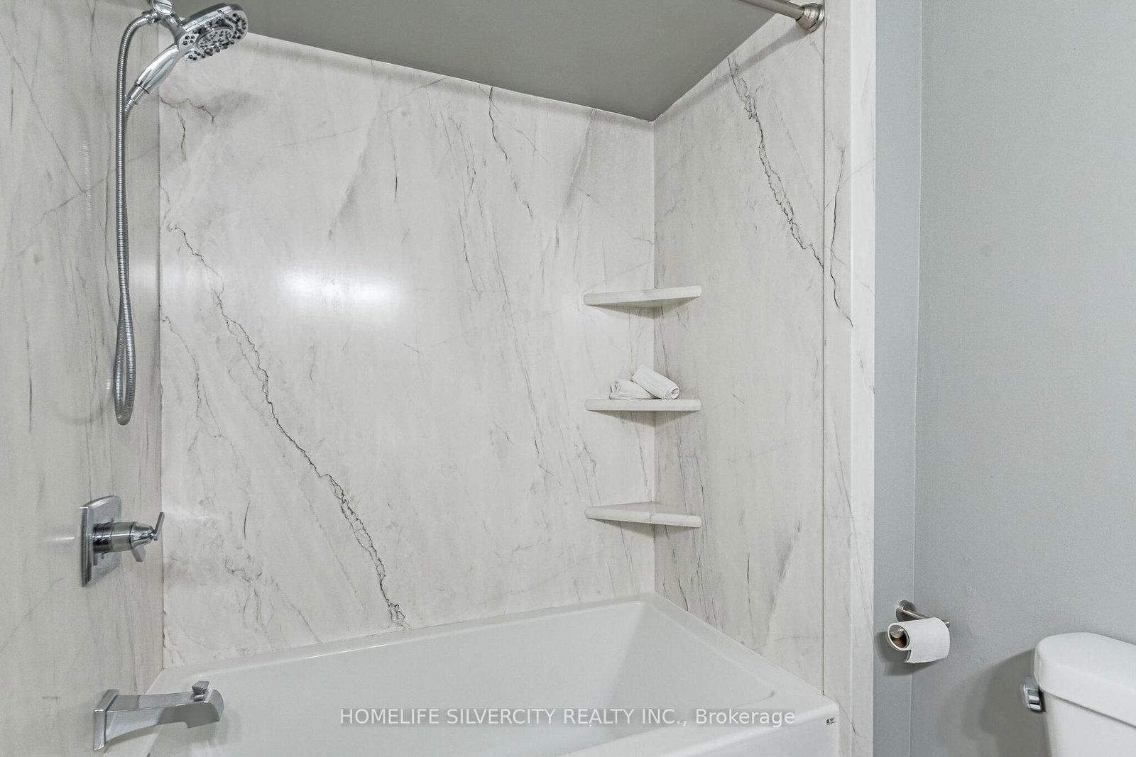 Semi-Detached House for sale at 19 Garfield Crescent, Brampton, Ontario, L6V 1V7 - Brampton North - MLS: W12902760