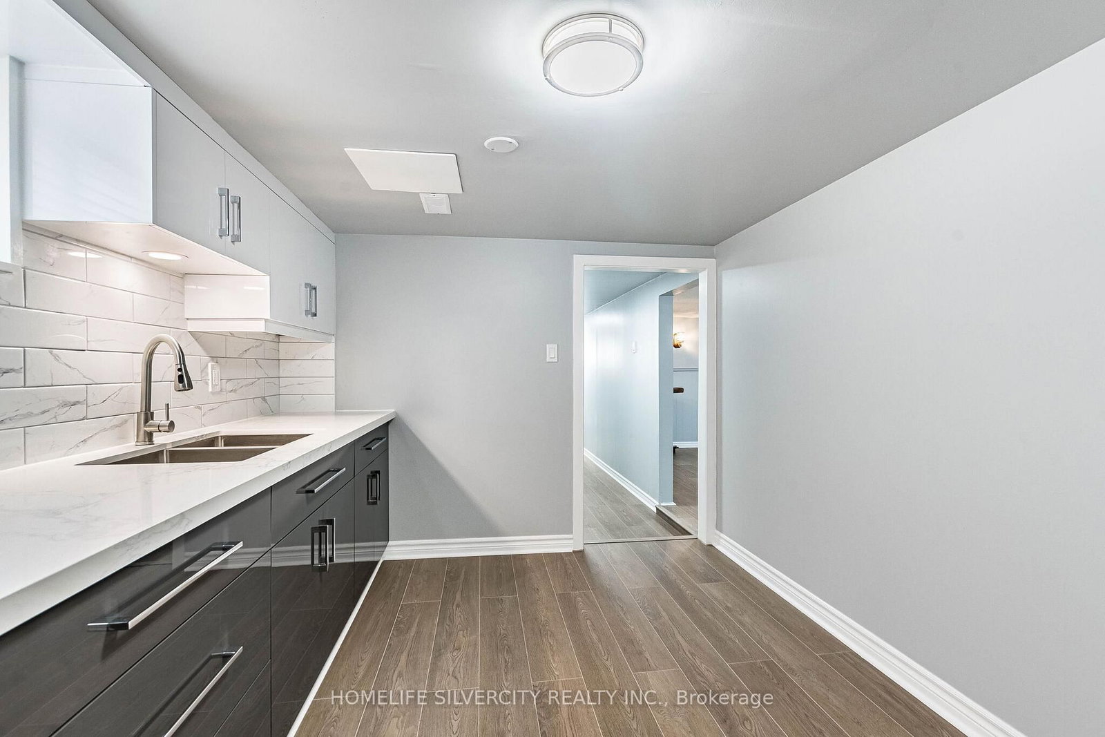 Semi-Detached House for sale at 19 Garfield Crescent, Brampton, Ontario, L6V 1V7 - Brampton North - MLS: W12902760