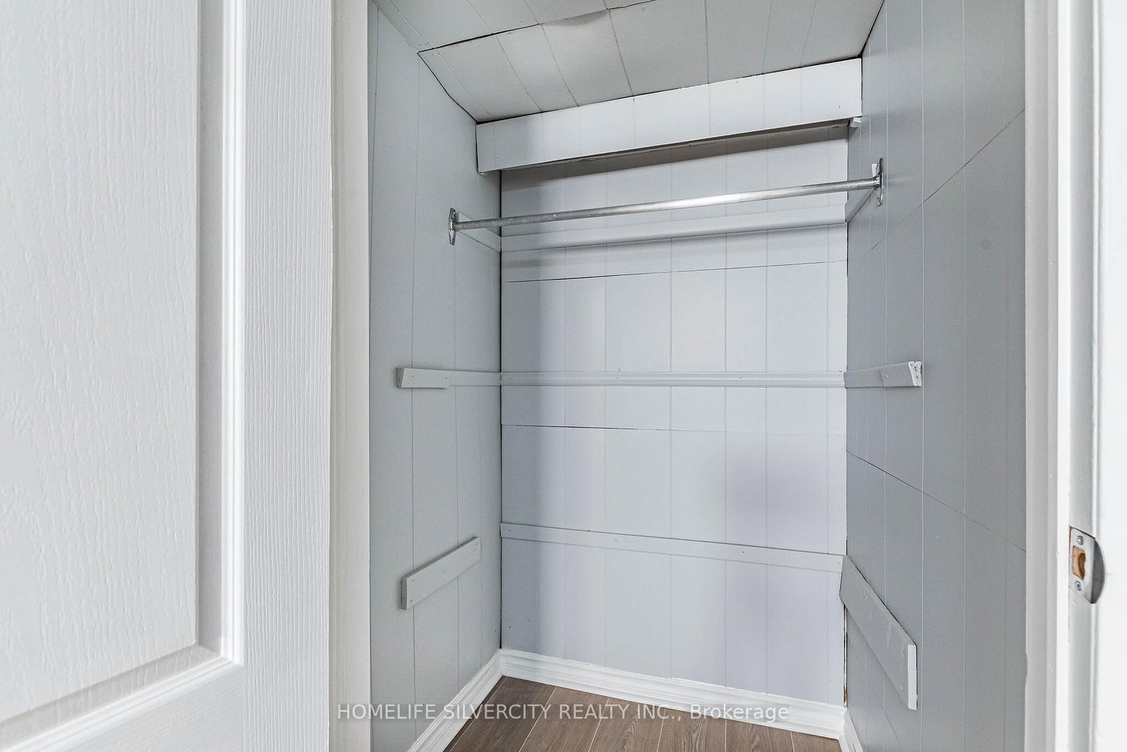 Semi-Detached House for sale at 19 Garfield Crescent, Brampton, Ontario, L6V 1V7 - Brampton North - MLS: W12902760