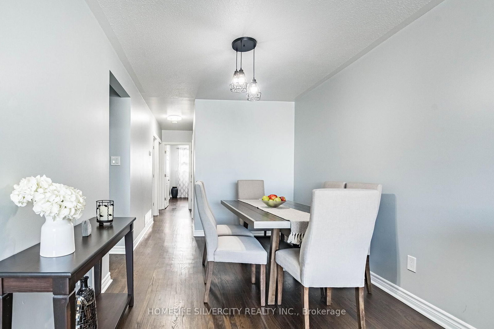 Semi-Detached House for sale at 19 Garfield Crescent, Brampton, Ontario, L6V 1V7 - Brampton North - MLS: W12902760