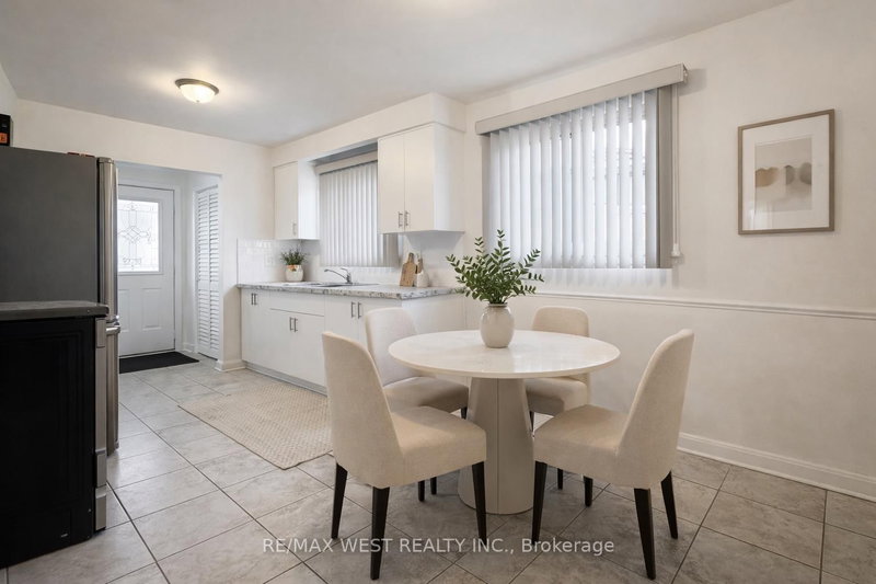 25 Bimini Cres, Toronto, M3N 1S1 | Image 3