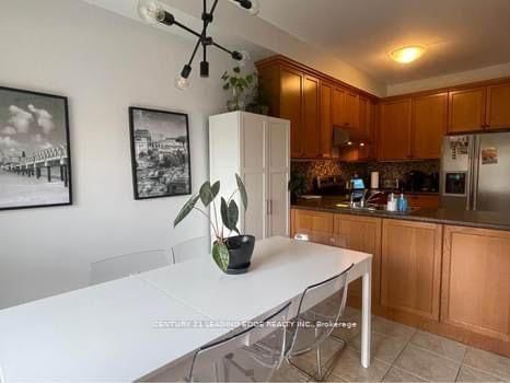 118 Niagara Tr, Halton Hills, L7G 0A8 | Image 3