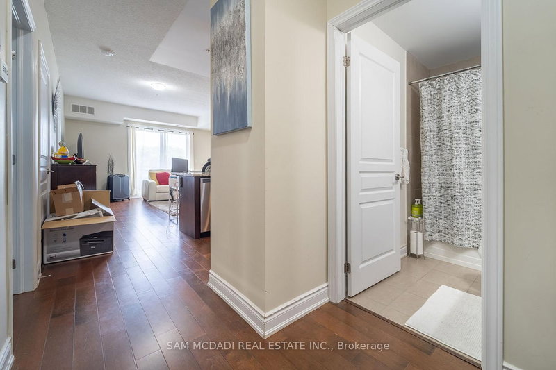 234 - 3170 Erin Mills Pkwy, Mississauga, L5L 1W8 | Image 3