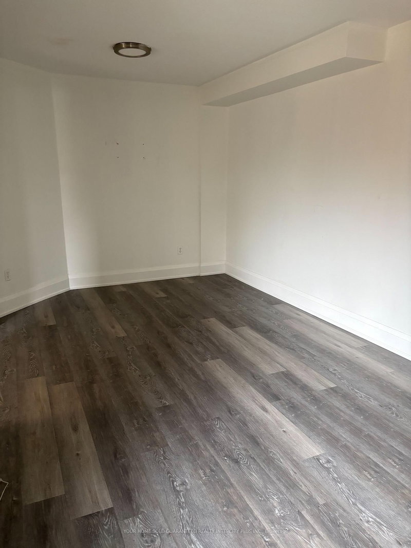 Main/Second Floor - 63 Clover Bloom Rd, Brampton, L6R 1S4 | Image 2