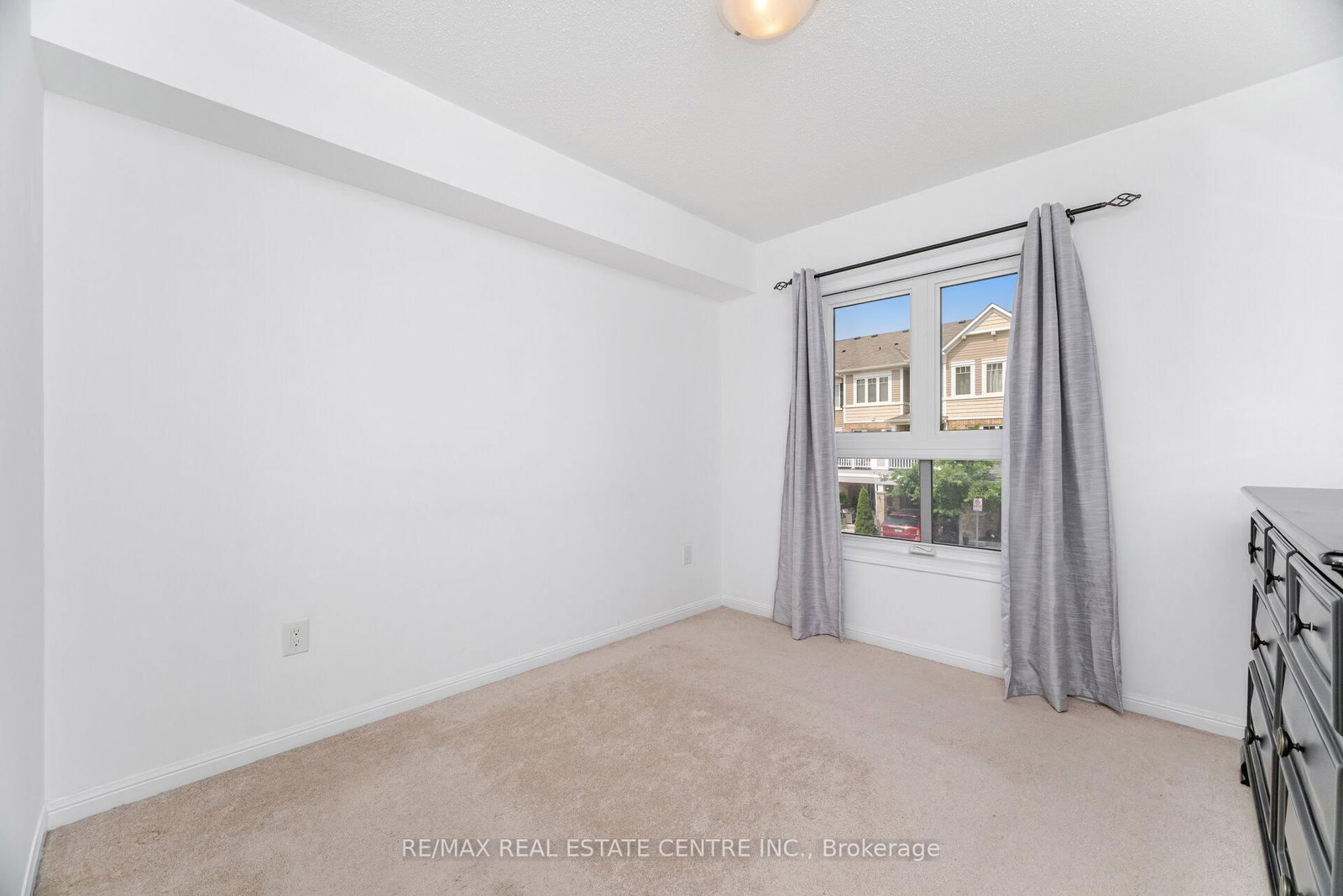 Condo for sale at 203-1005 Nadalin Heights, Milton, Ontario, L9T 8R4 - Willmott - MLS: W12902896