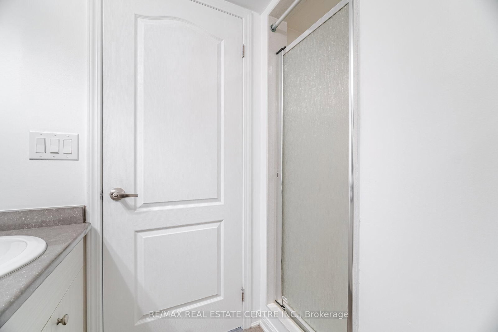 Condo for sale at 203-1005 Nadalin Heights, Milton, Ontario, L9T 8R4 - Willmott - MLS: W12902896