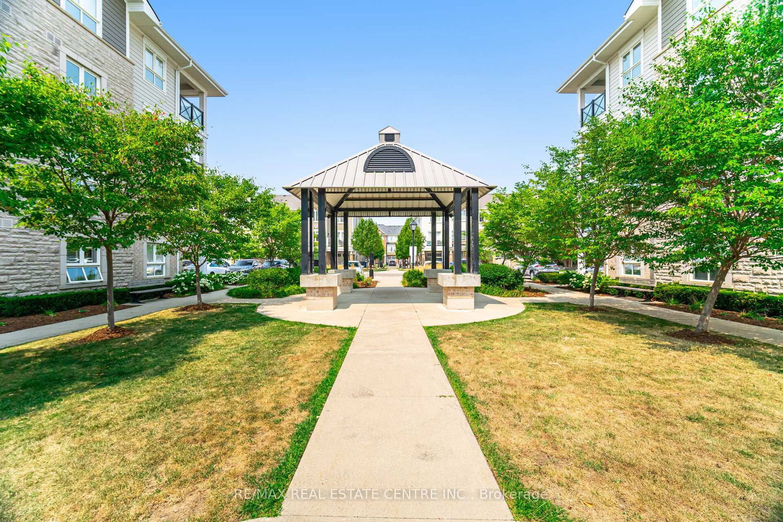 Condo for sale at 203-1005 Nadalin Heights, Milton, Ontario, L9T 8R4 - Willmott - MLS: W12902896