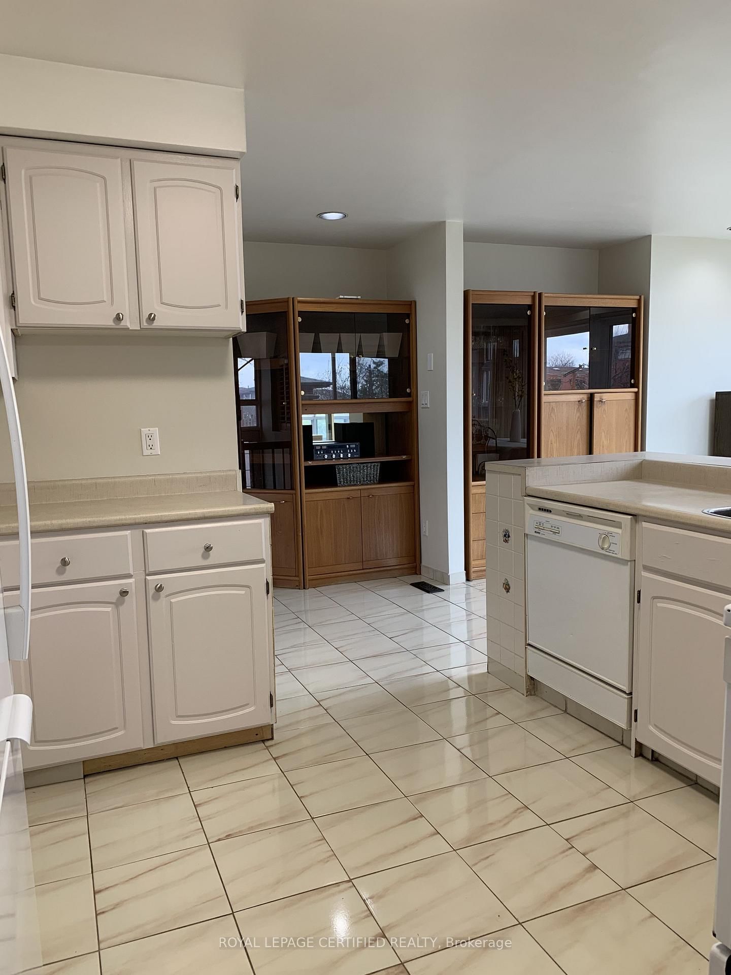 Detached House for sale at 7497 Middleshire Drive, Mississauga, Ontario, L4T 3S3 - Malton - MLS: W12902976