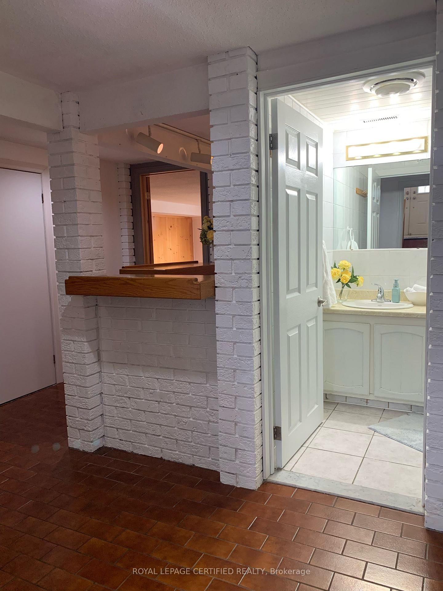 Detached House for sale at 7497 Middleshire Drive, Mississauga, Ontario, L4T 3S3 - Malton - MLS: W12902976