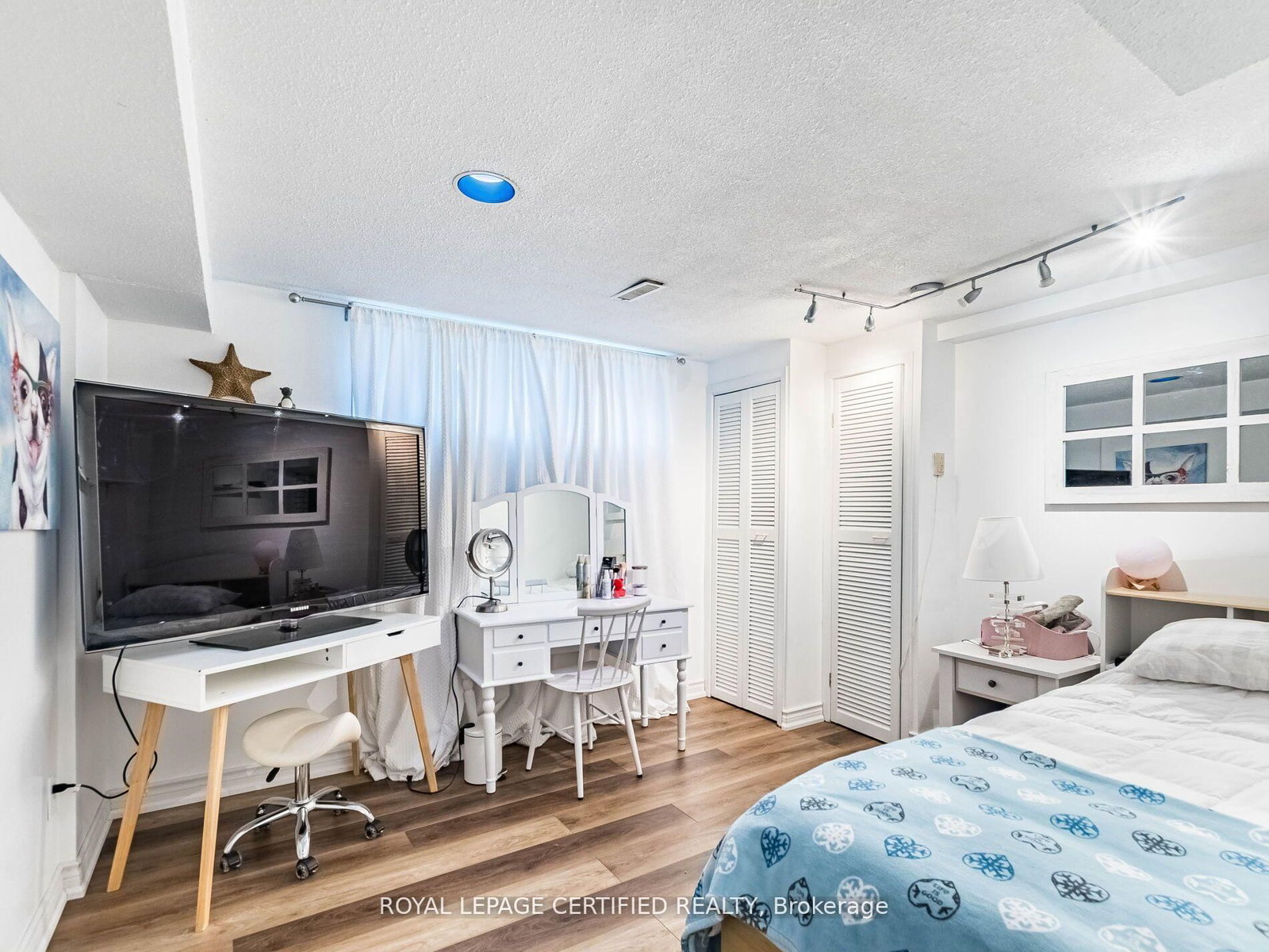 Detached House for sale at 7497 Middleshire Drive, Mississauga, Ontario, L4T 3S3 - Malton - MLS: W12902976