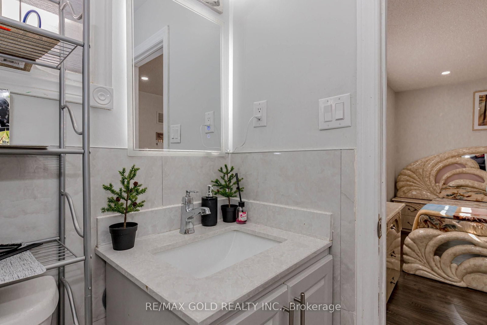 Detached House for sale at 61 Kingknoll Drive, Brampton, Ontario, L6Y 3G6 - Fletcher's Creek South - MLS: W12903196