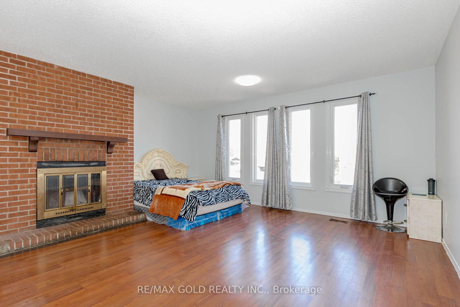 Detached House for sale at 61 Kingknoll Drive, Brampton, Ontario, L6Y 3G6 - Fletcher's Creek South - MLS: W12903196