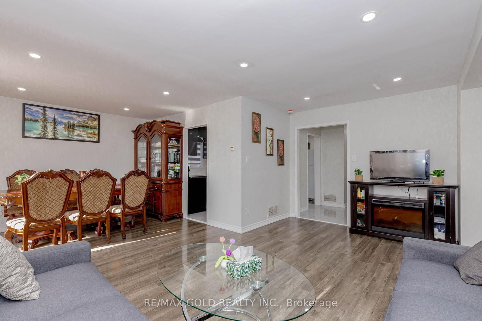 Detached House for sale at 61 Kingknoll Drive, Brampton, Ontario, L6Y 3G6 - Fletcher's Creek South - MLS: W12903196