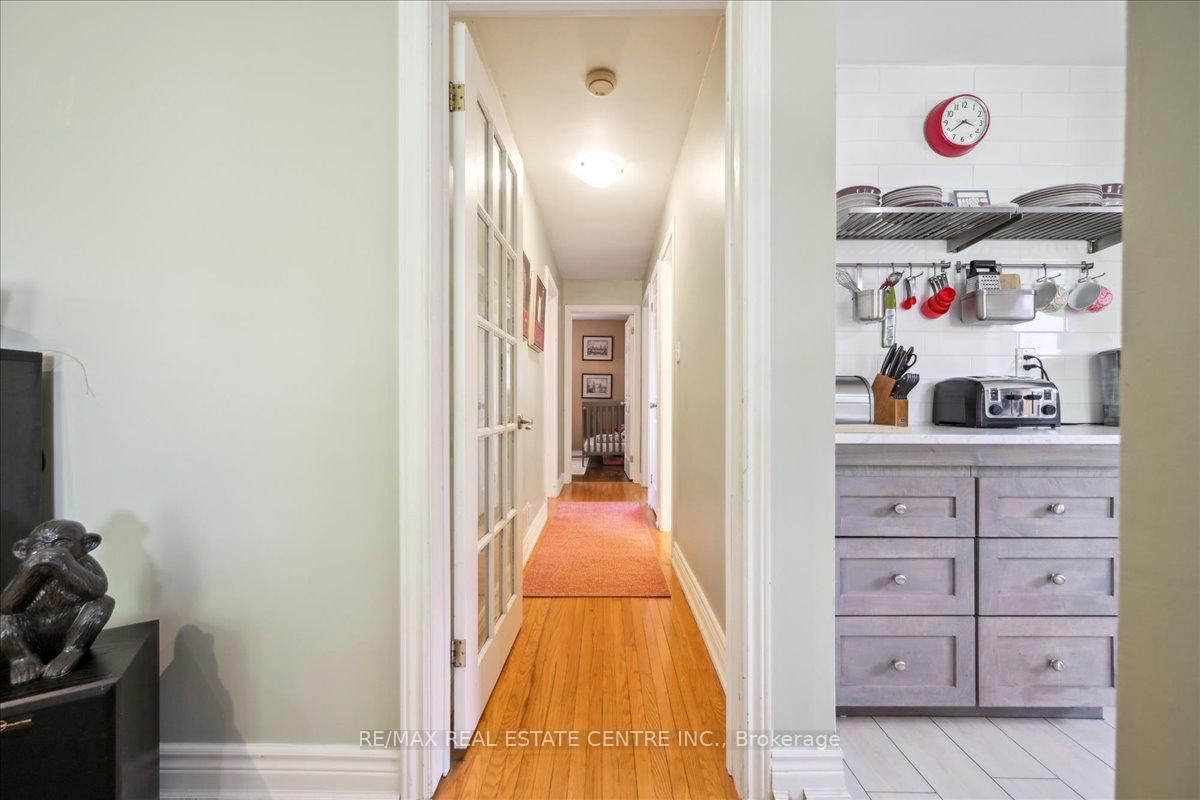 Detached House for sale at 74 Mountainview Road, Halton Hills, Ontario, L7G 4K5 - Georgetown - MLS: W12903236