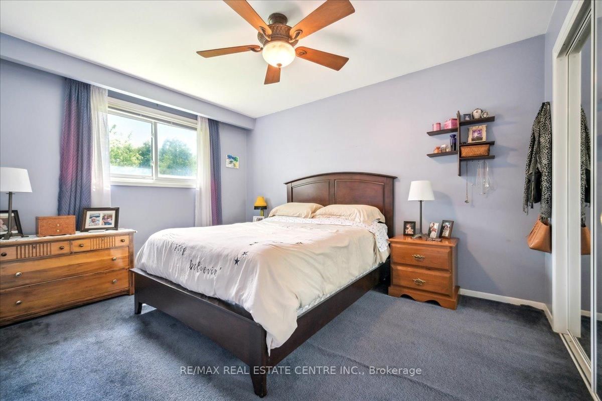 Detached House for sale at 74 Mountainview Road, Halton Hills, Ontario, L7G 4K5 - Georgetown - MLS: W12903236