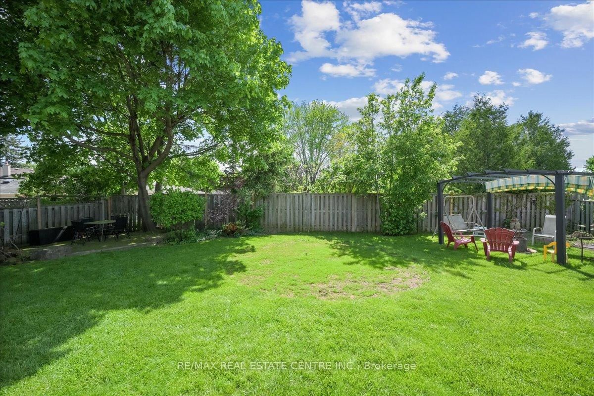 Detached House for sale at 74 Mountainview Road, Halton Hills, Ontario, L7G 4K5 - Georgetown - MLS: W12903236