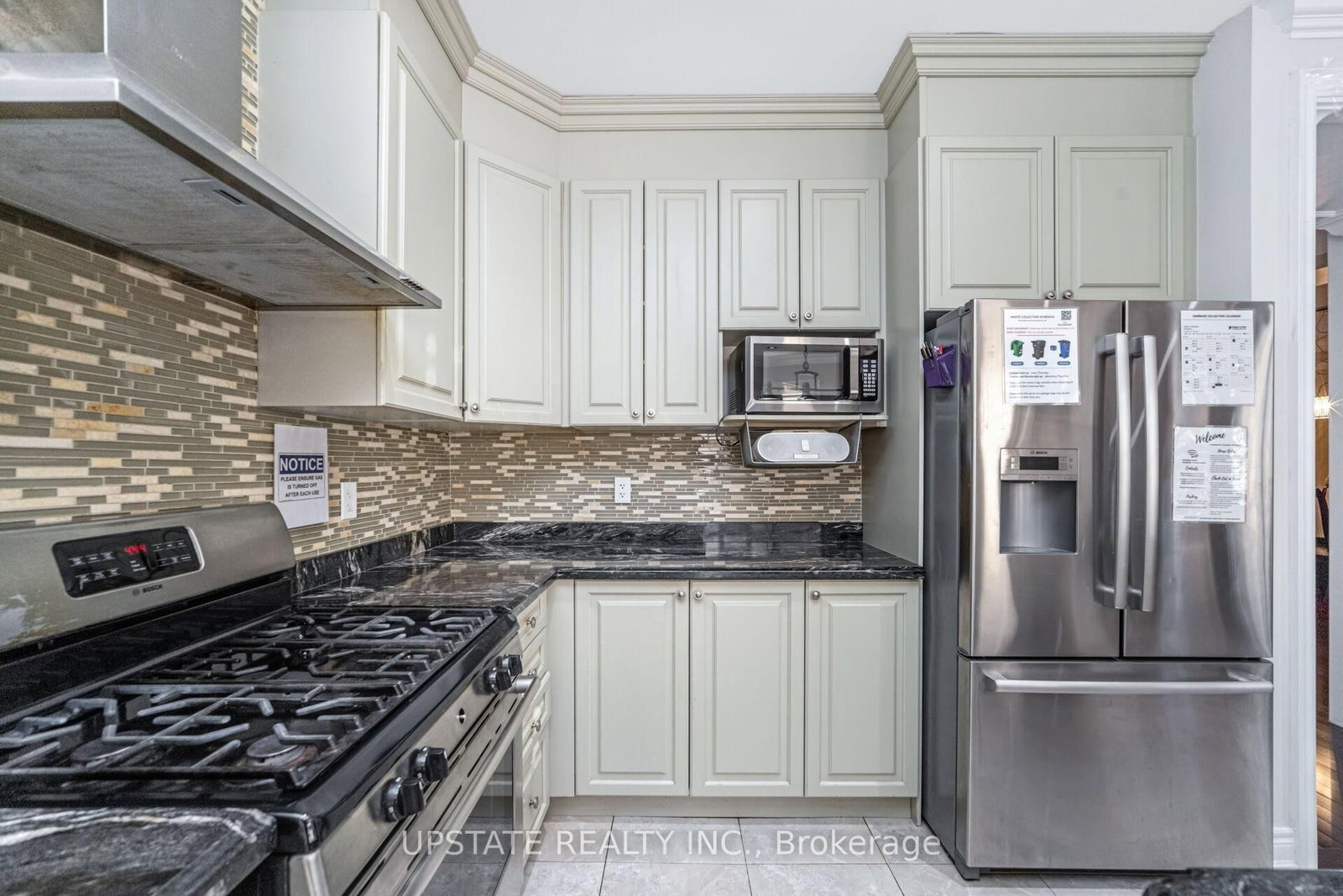 12 Haywood Drive • Brampton, ON photo 9