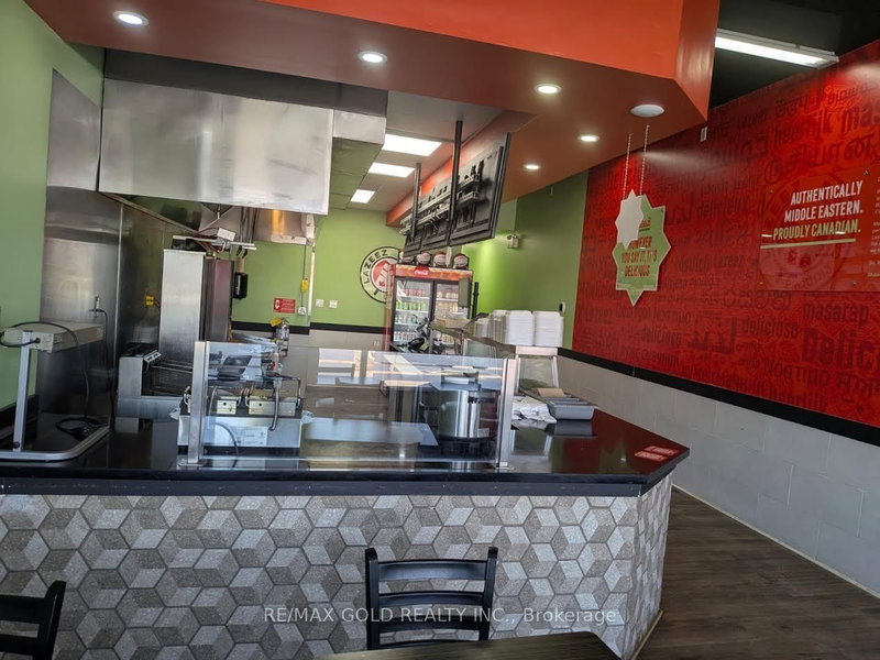 4 - 136 Guelph St, Halton Hills, L7G 4A5 | Image 2