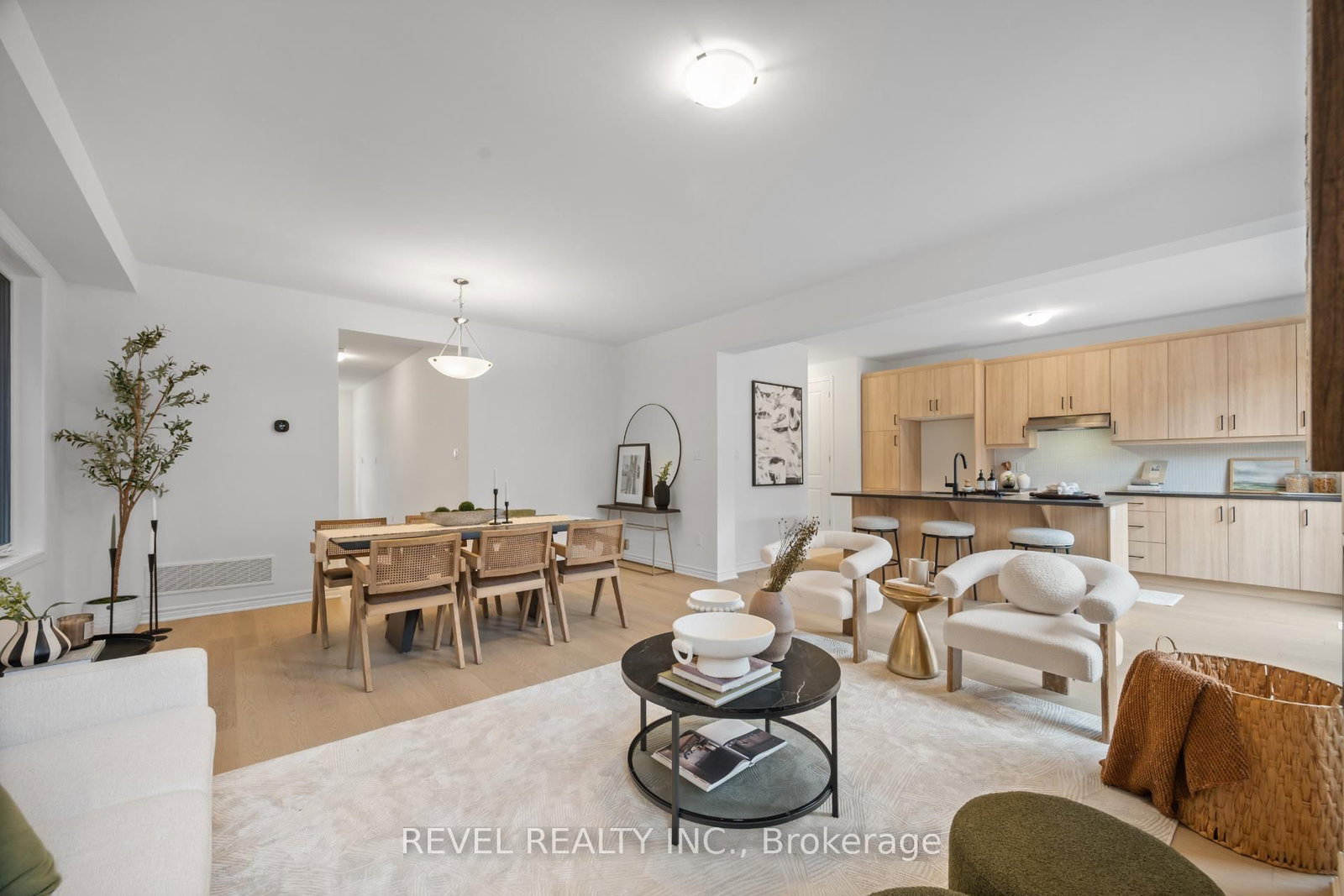 Detached House for sale at 1387 Hearns Place, Milton, Ontario, L9E 2J8 - Bowes - MLS: W12903550