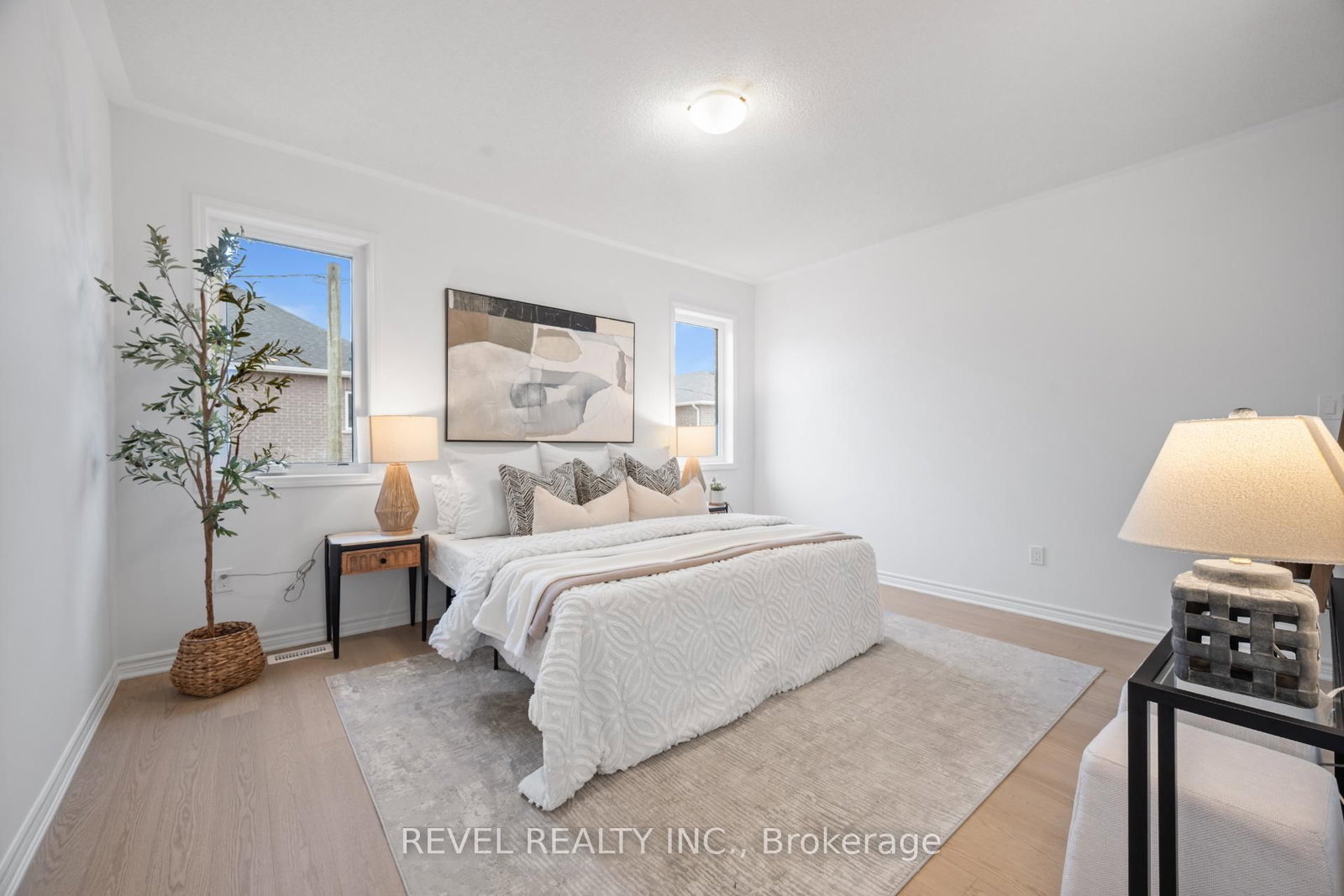 Detached House for sale at 1387 Hearns Place, Milton, Ontario, L9E 2J8 - Bowes - MLS: W12903550