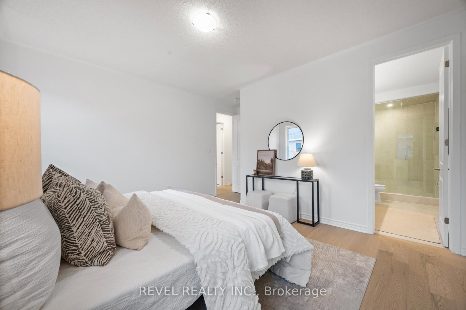 Detached House for sale at 1387 Hearns Place, Milton, Ontario, L9E 2J8 - Bowes - MLS: W12903550