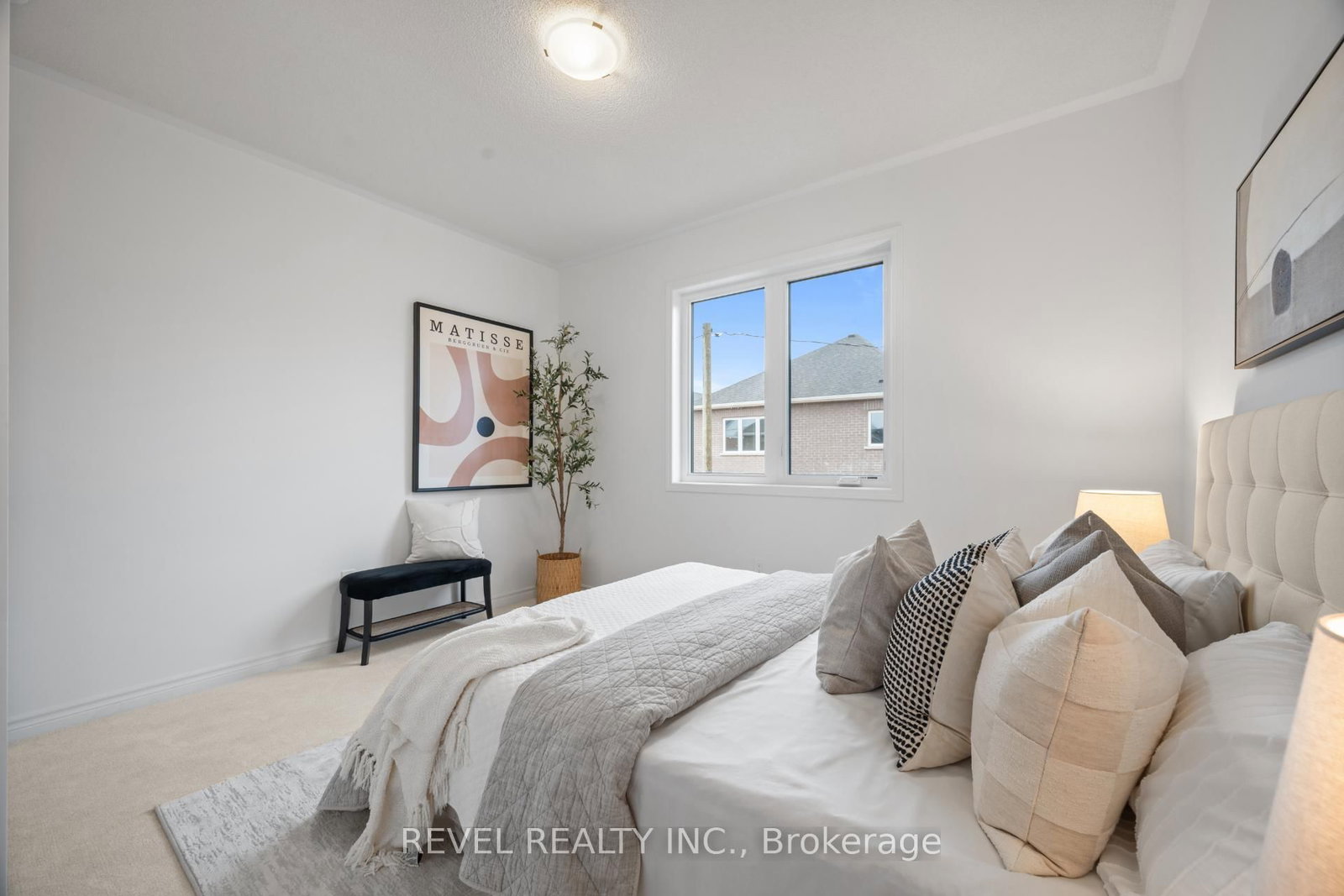 Detached House for sale at 1387 Hearns Place, Milton, Ontario, L9E 2J8 - Bowes - MLS: W12903550