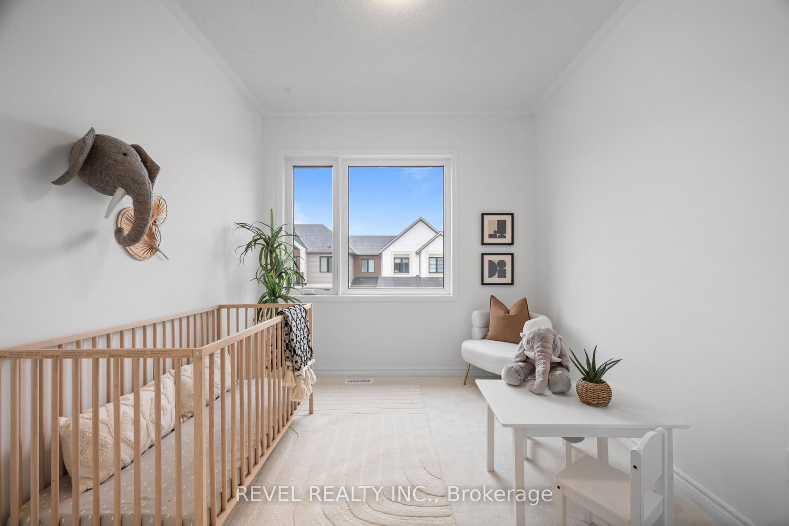 Detached House for sale at 1387 Hearns Place, Milton, Ontario, L9E 2J8 - Bowes - MLS: W12903550