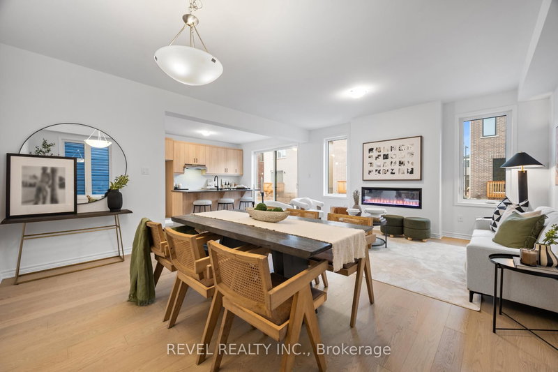 1387 Hearns Pl, Milton, L9E 2J8 | Image 3