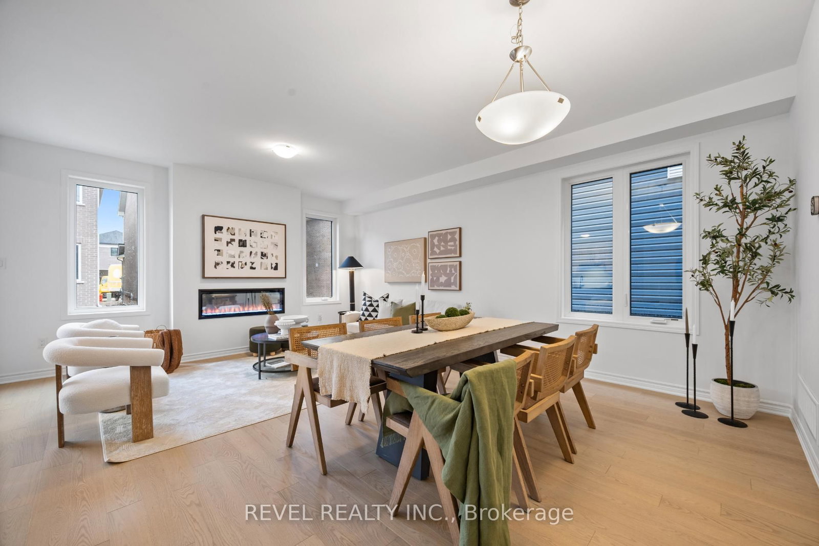 Detached House for sale at 1387 Hearns Place, Milton, Ontario, L9E 2J8 - Bowes - MLS: W12903550