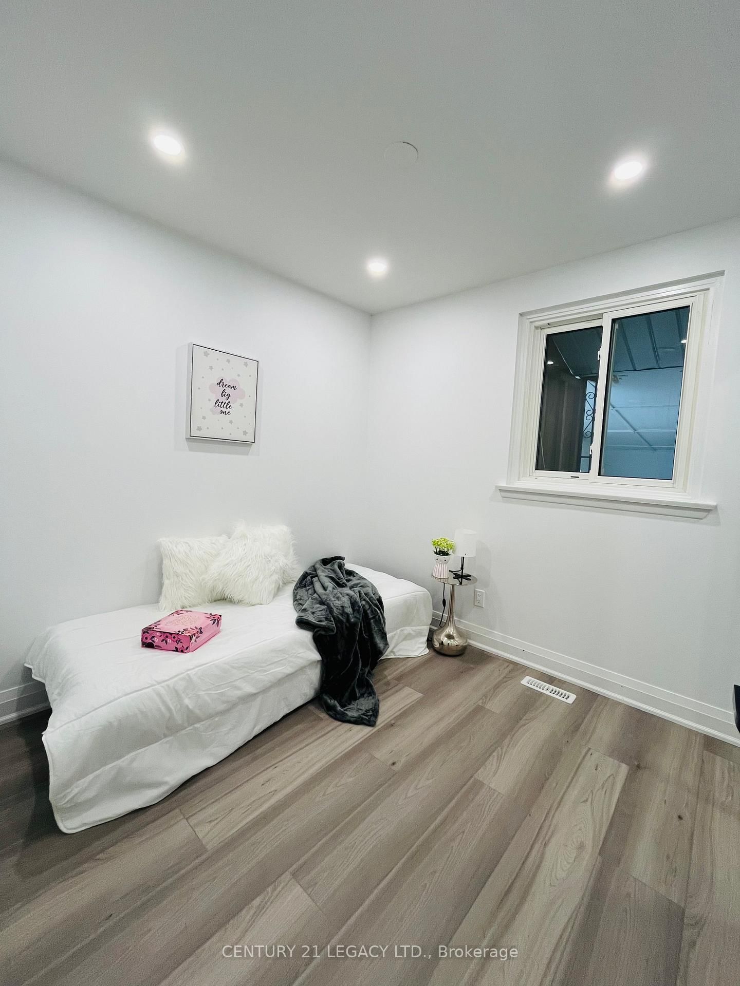 Detached House for sale at 26 Epsom Downs Drive, Brampton, Ontario, L6T 1Y8 - Southgate - MLS: W12903622