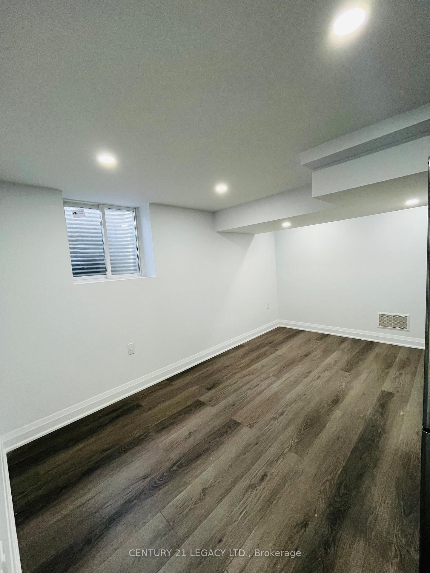 Detached House for sale at 26 Epsom Downs Drive, Brampton, Ontario, L6T 1Y8 - Southgate - MLS: W12903622