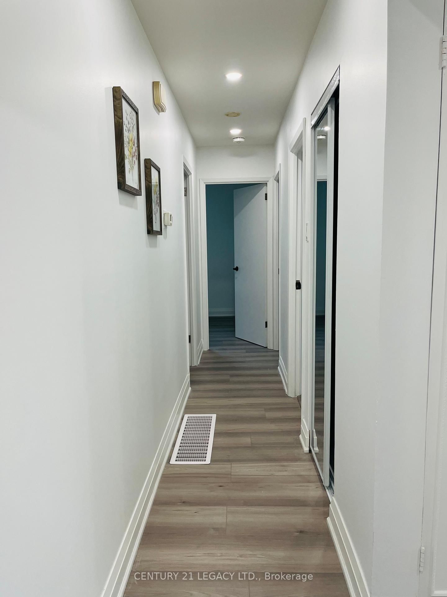 Detached House for sale at 26 Epsom Downs Drive, Brampton, Ontario, L6T 1Y8 - Southgate - MLS: W12903622