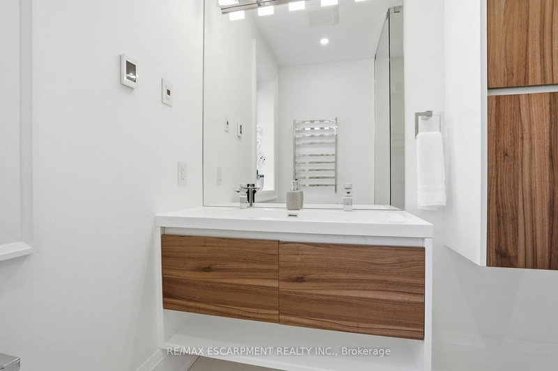 1489 Rogerswood Crt, Mississauga — 21