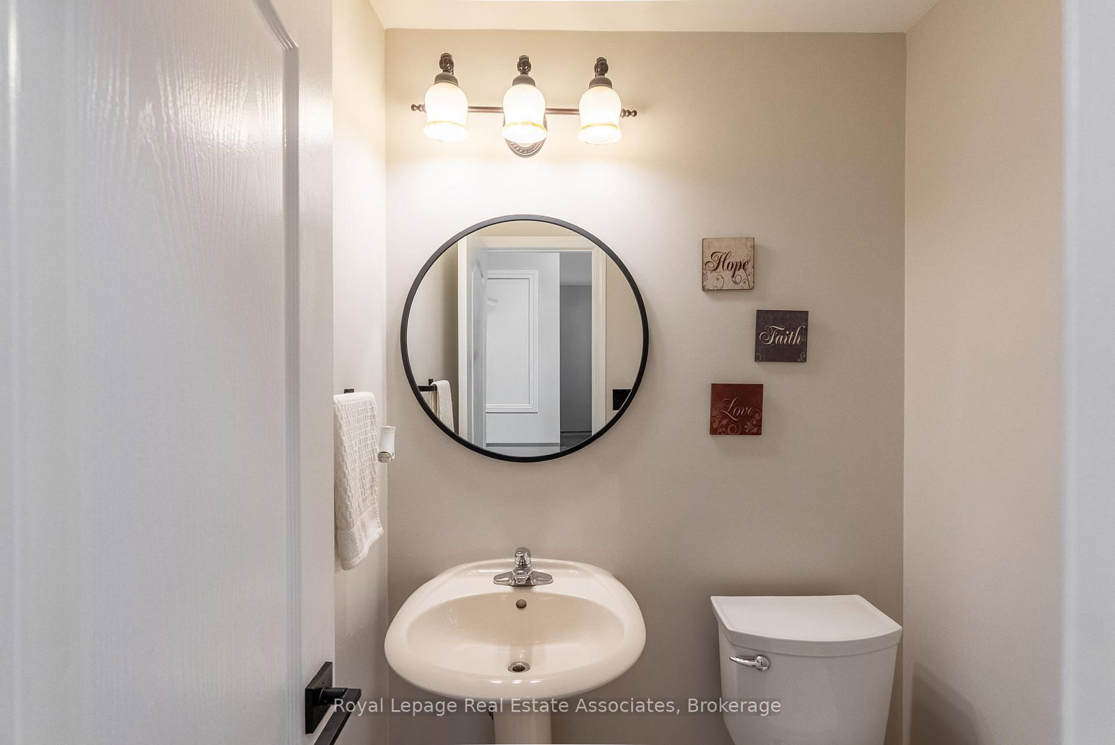 Detached House for sale at 46 Dehaviland Crescent, Brampton, Ontario, L6X 0M9 - Credit Valley - MLS: W12904024