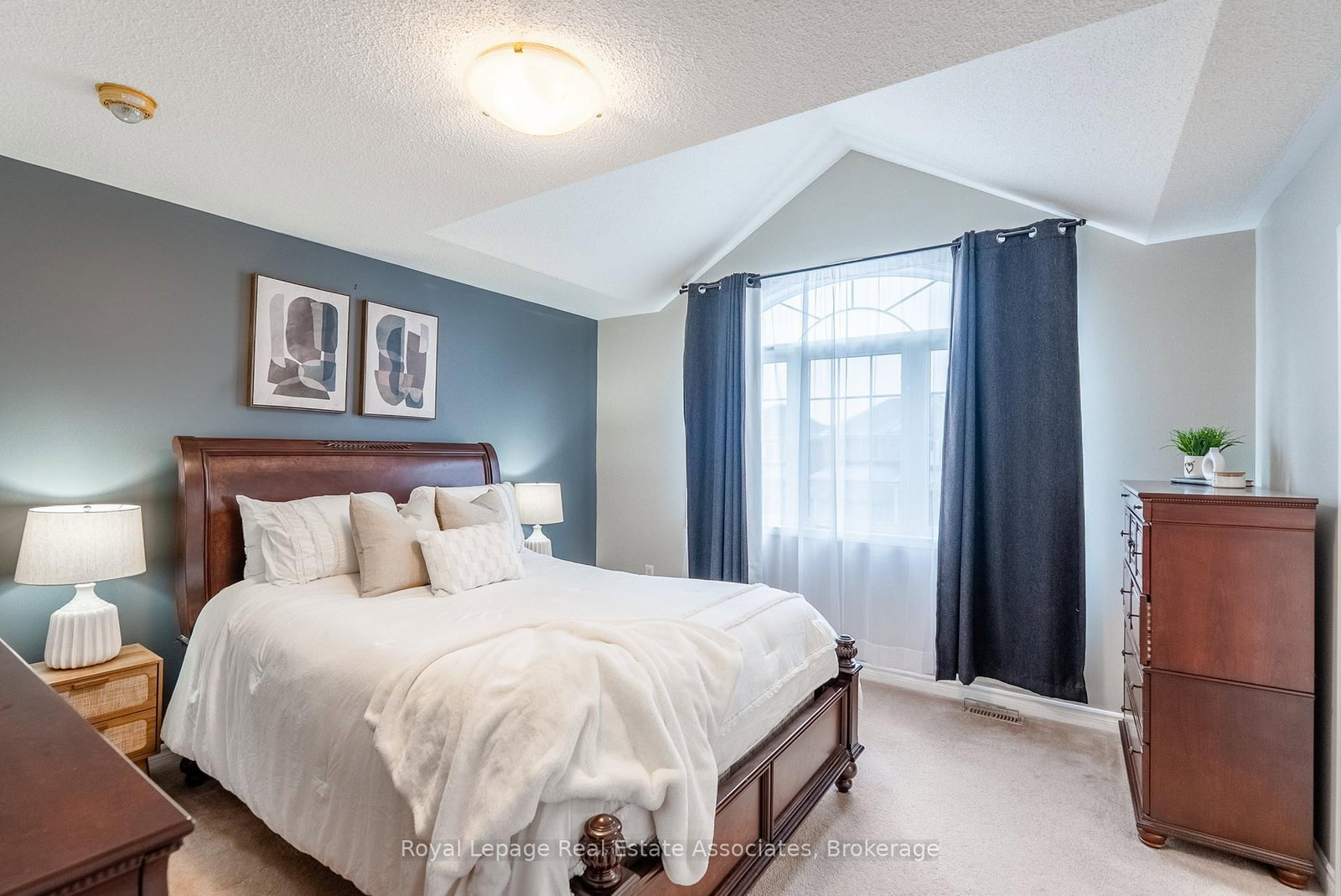 Detached House for sale at 46 Dehaviland Crescent, Brampton, Ontario, L6X 0M9 - Credit Valley - MLS: W12904024