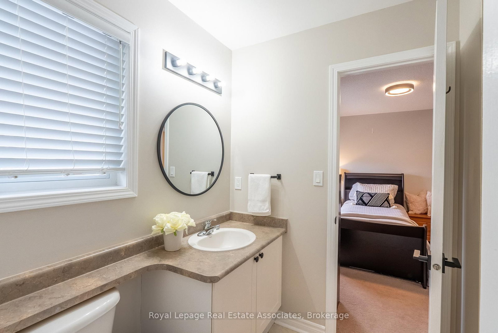 Detached House for sale at 46 Dehaviland Crescent, Brampton, Ontario, L6X 0M9 - Credit Valley - MLS: W12904024