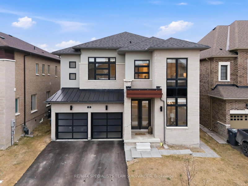 23 Duxbury Rd, Brampton, L6R 4E3 | Image 2