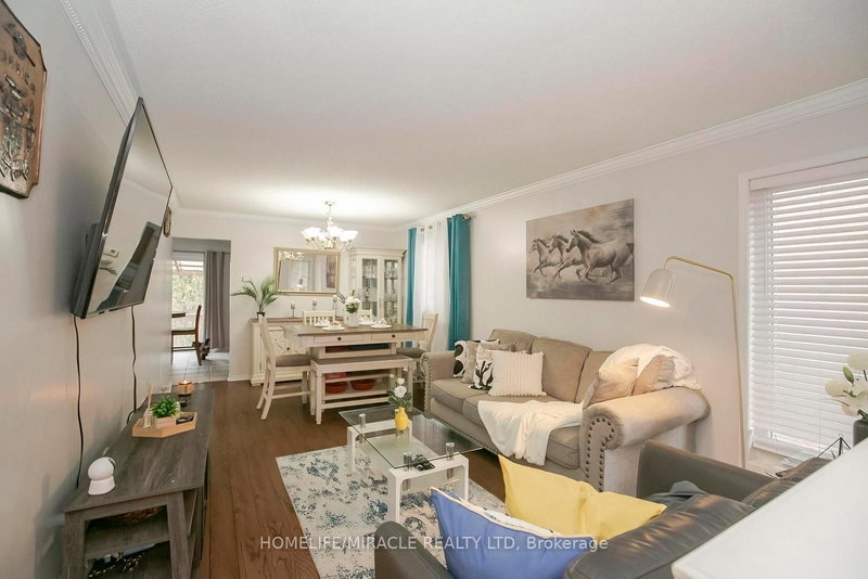 45 Vintage Gate, Brampton, L6X 5C3 | Image 3