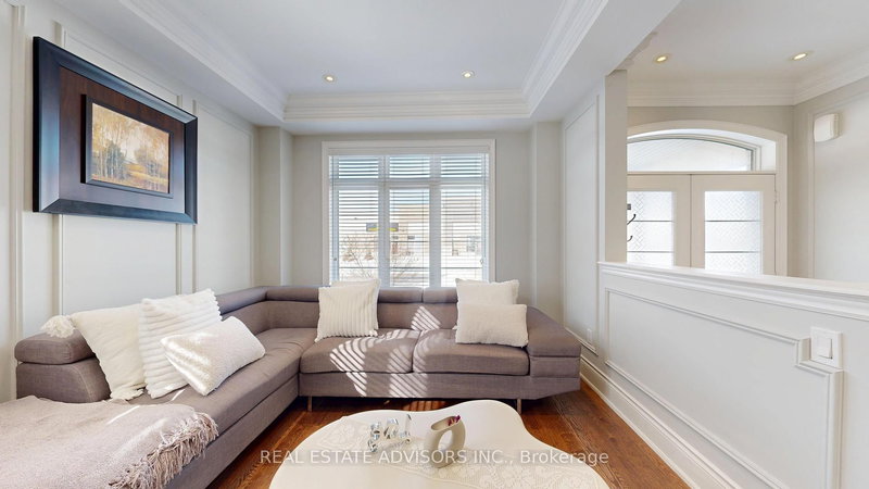 129 Squire Ellis Dr, Brampton, L6P 4J4 | Image 2