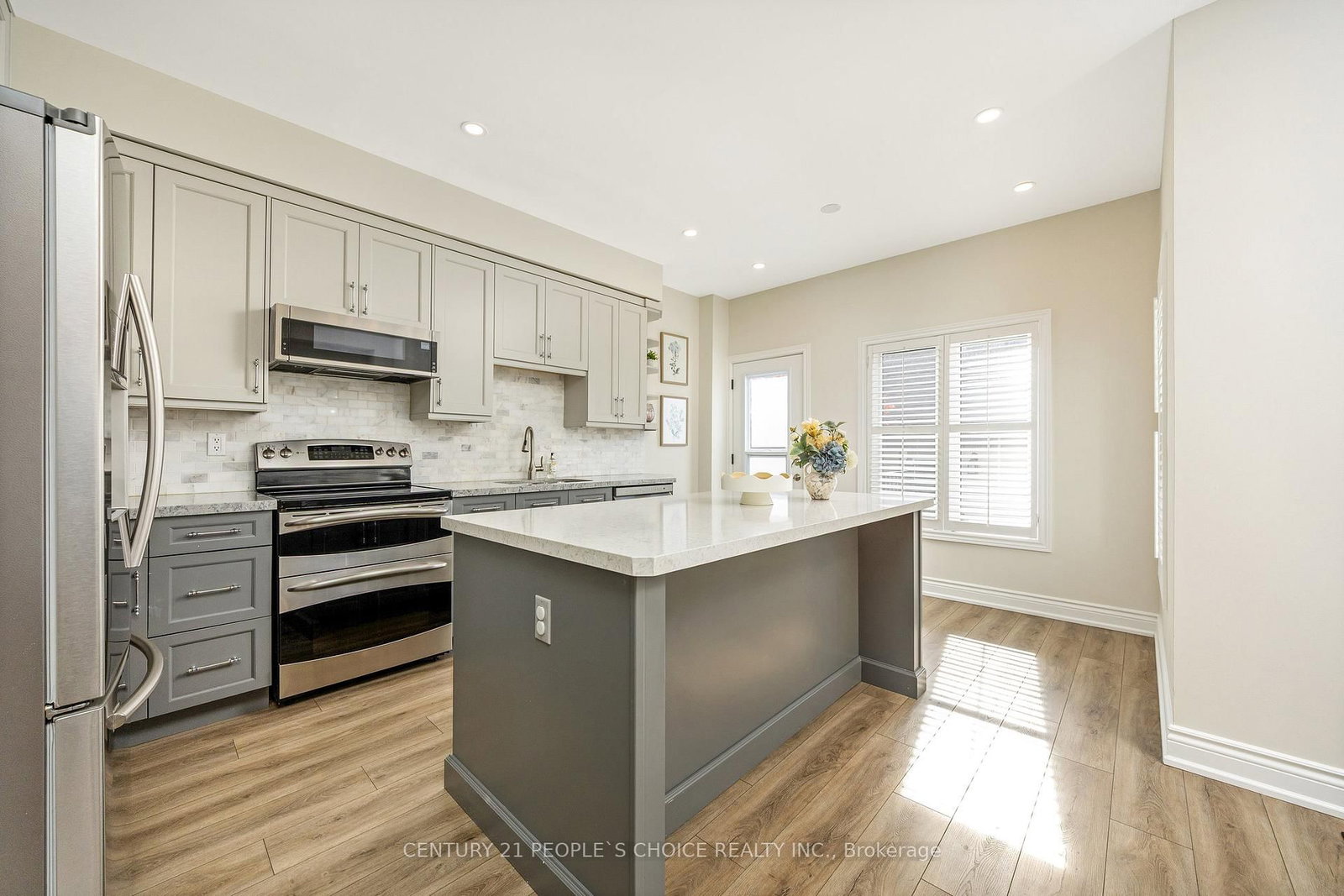 Detached House for sale at 170 Roxton Road, Oakville, Ontario, L6H 6N1 - River Oaks - MLS: W12904248