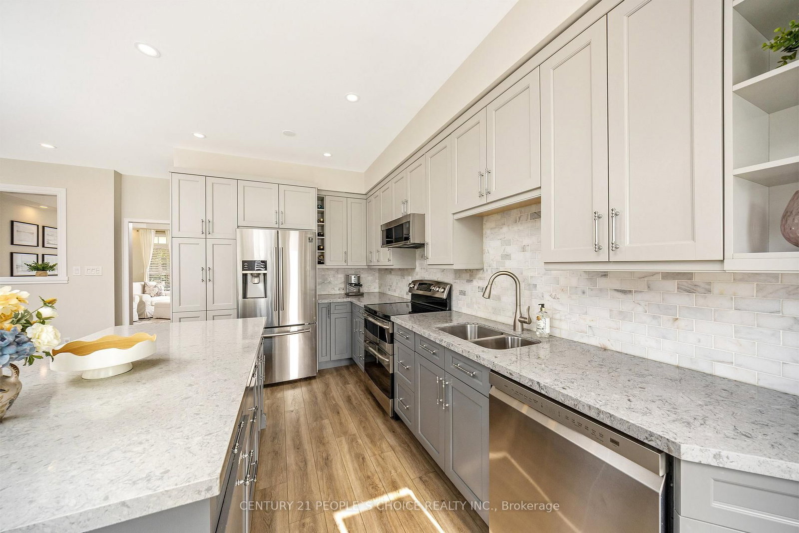 Detached House for sale at 170 Roxton Road, Oakville, Ontario, L6H 6N1 - River Oaks - MLS: W12904248