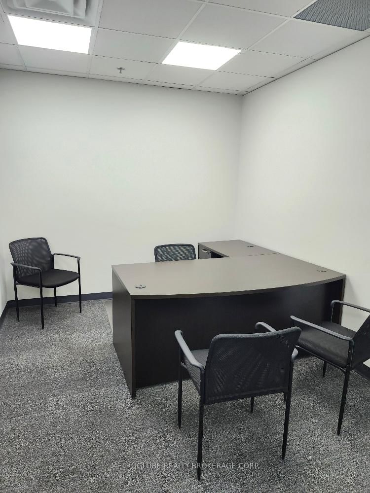 15 - 7895 Tranmere Dr, Mississauga, L5S 1V9 | Image 2