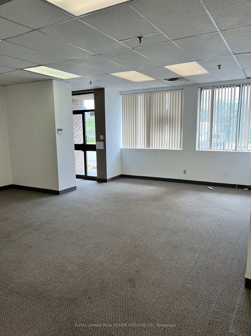 124 - 557 Dixon Rd, Toronto, M9W 6K1 | Image 2