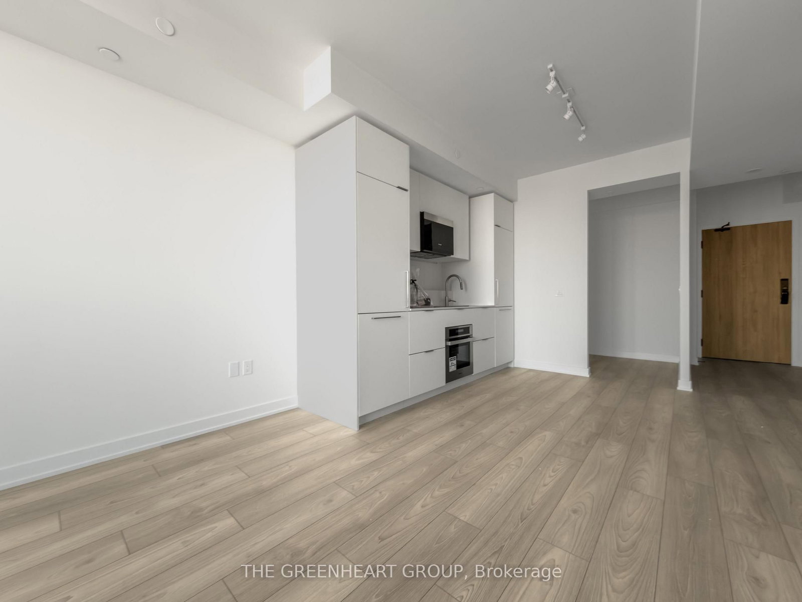 1 Fairview Road E, Unit 2001 - Photo 6